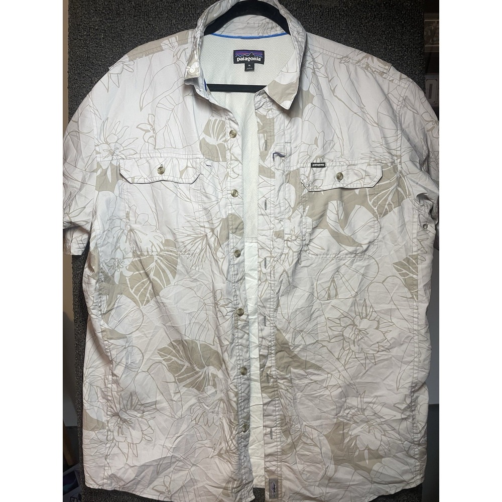 PATAGONIA Men's  Sol Patrol II Floral Print Size XL Gray Fishing Pockets